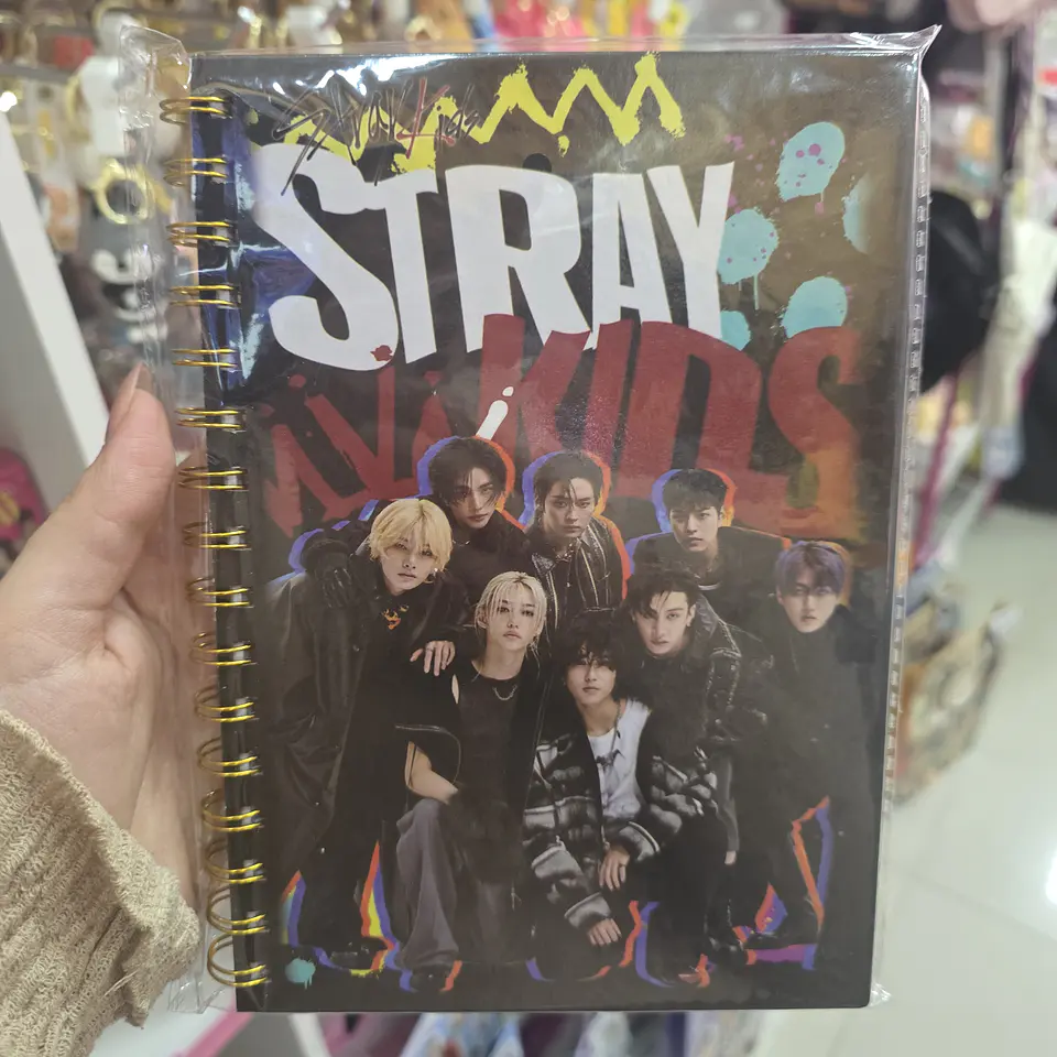 LIBRETA STRAY KIDS 7