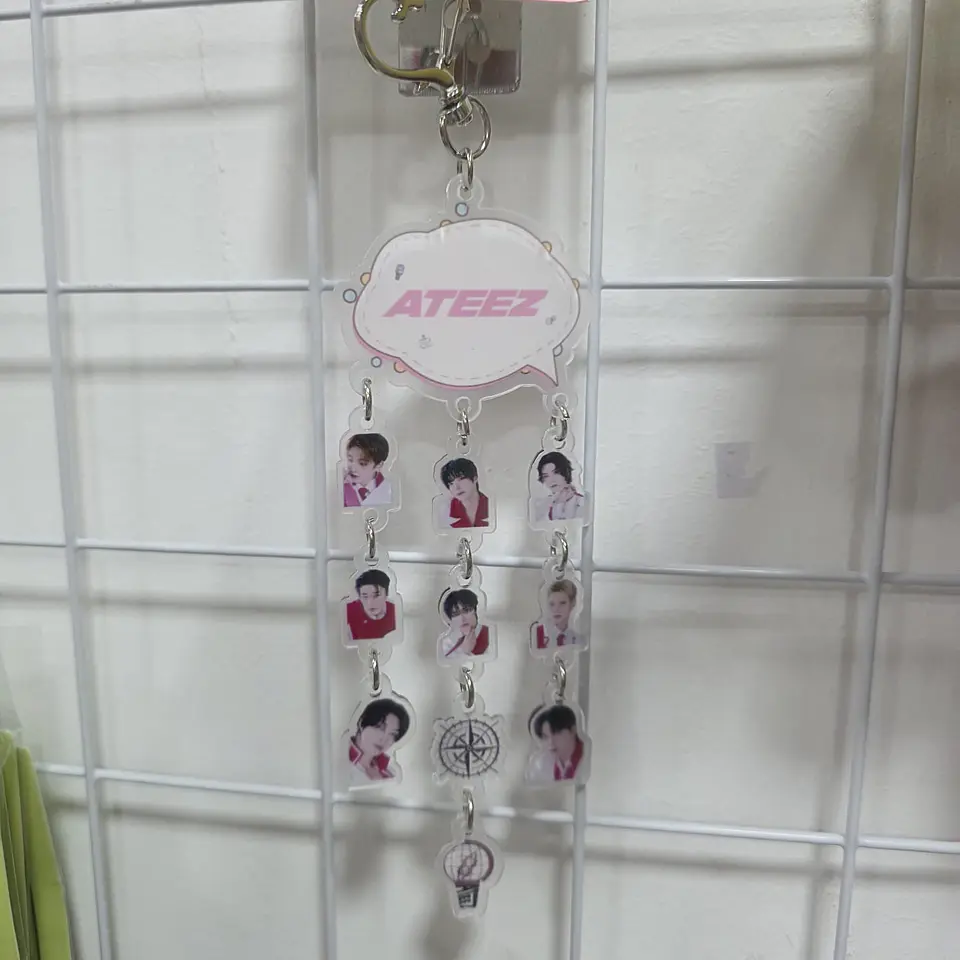 LLAVERO COLGANTE - ATEEZ 1