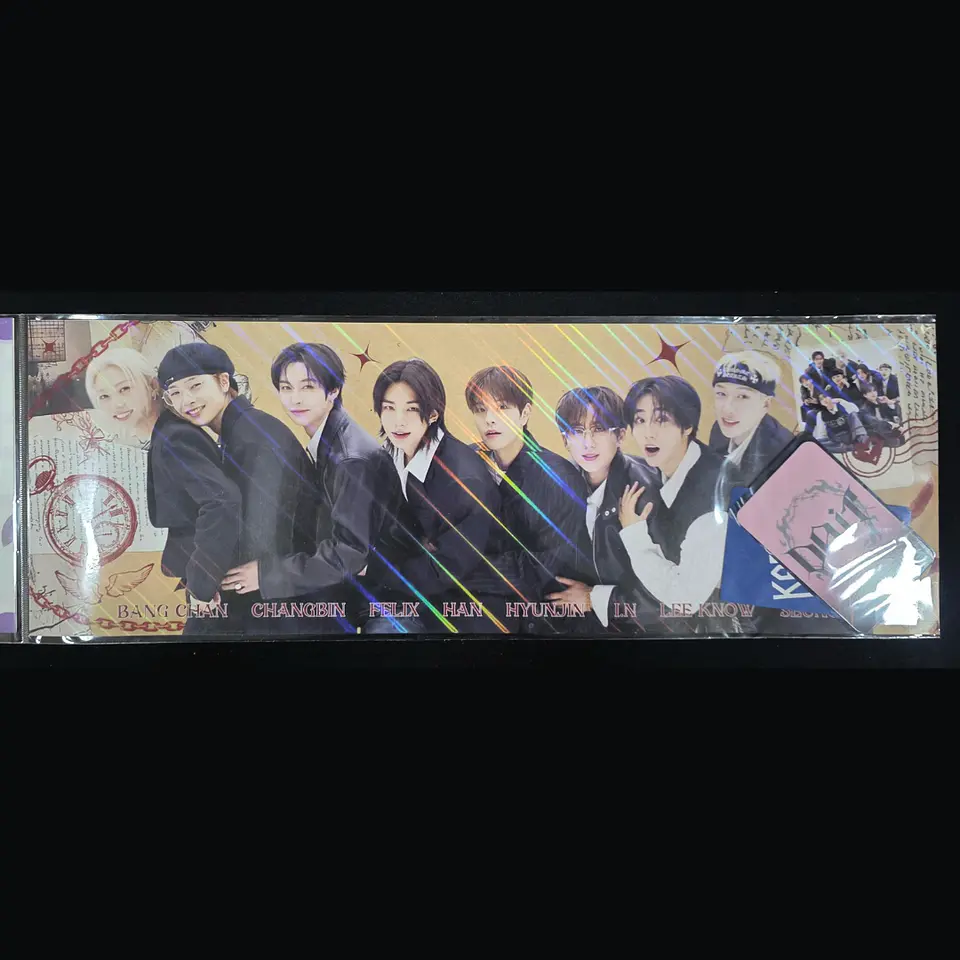 BANNER + 4 PHOTOCARDS - STRAY KIDS 1