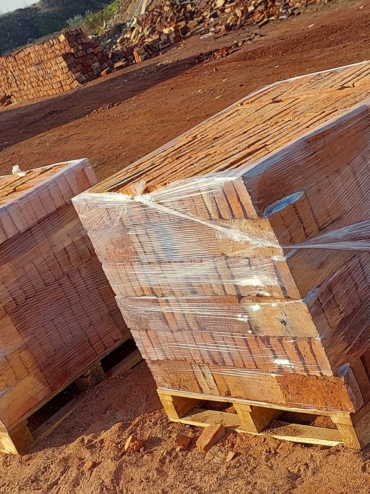 Ladrillo Fiscal - Desde 1100 unidades Puesto en Obra en la RM 5