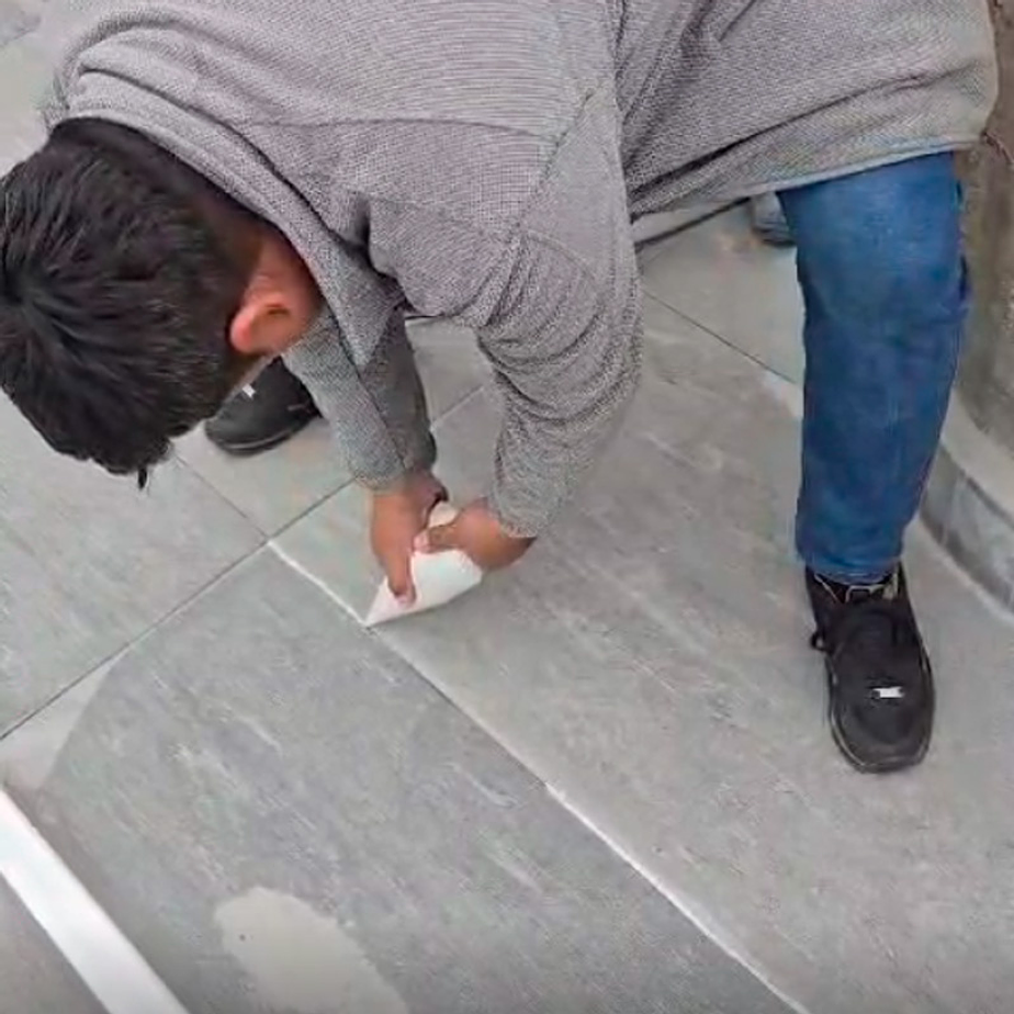 Rejunte acrílico Dryko Vedatudo para áreas internas e externas 1kg./ Blanco 5