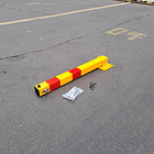 Protector para Estacionamiento con llave y pernos de anclaje 3