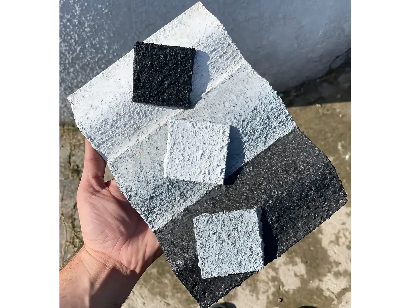 Pintura impermeabilizante sustentable y Transitable Caucho Goma Liquitech 4 Kg.   3