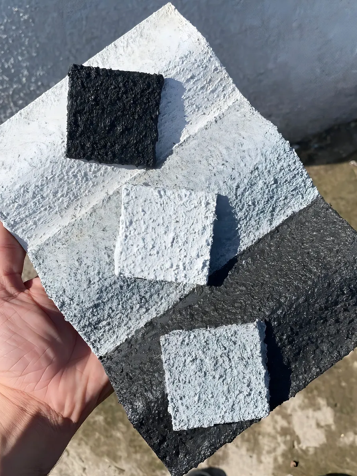 Pintura impermeabilizante sustentable y Transitable Caucho Goma Liquitech 4 Kg.   3