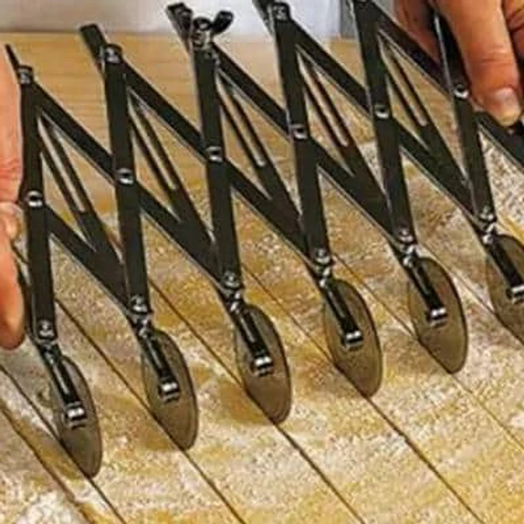 Cortador Masa 6 Ruedas Winco 2