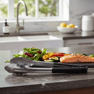 Tenaza 23Cm Mango Negro Dechef