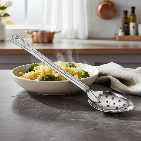 Cuchara Perforada 33Cm Winco 2