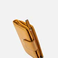 BILLETERA MEDIANA COLECCION CAPSULA 73 MUSTARD Line - Miniatura 3