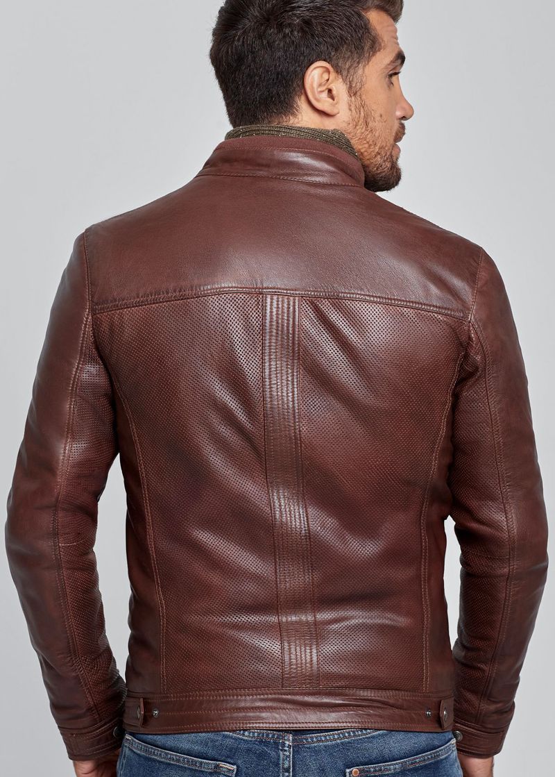 CASACA DE CUERO LISO Y PERFORADO Touch 3