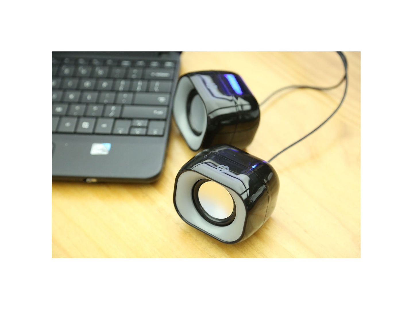 Parlante Multimedia HP Para Pc Notebook Usb3.5mm DHS-2111 2