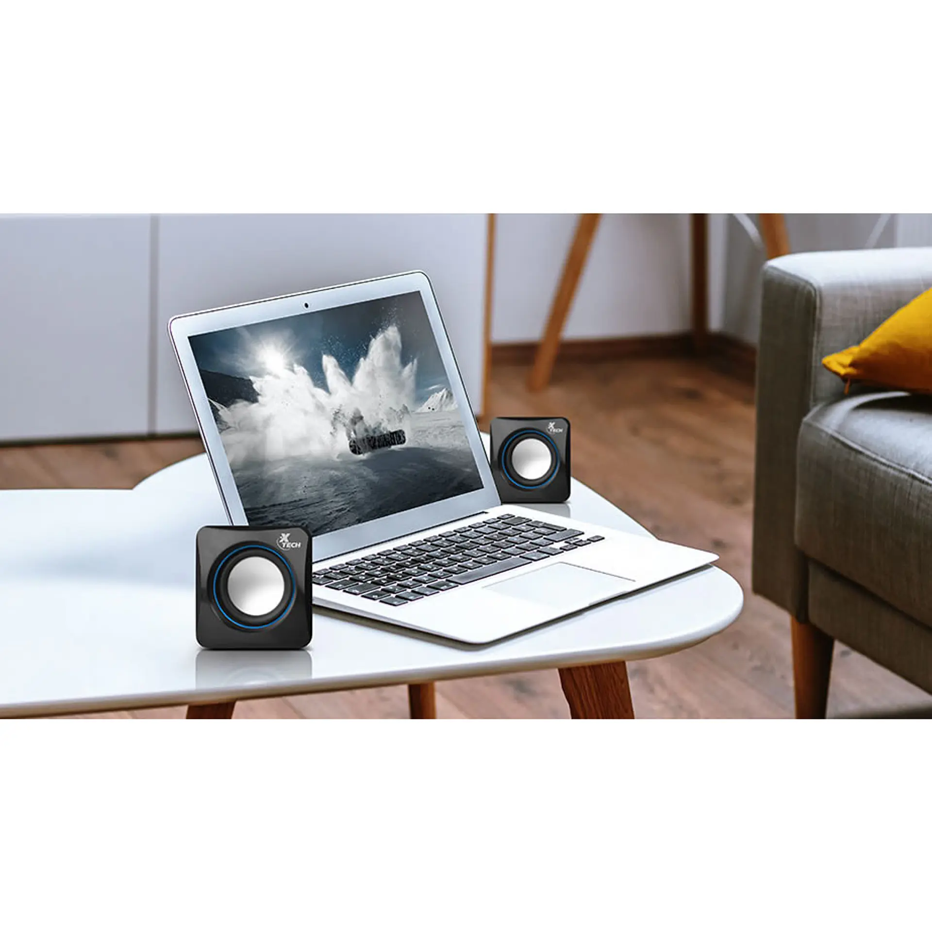 Parlantes para PC Notebook Estereo Usb Xtech 4