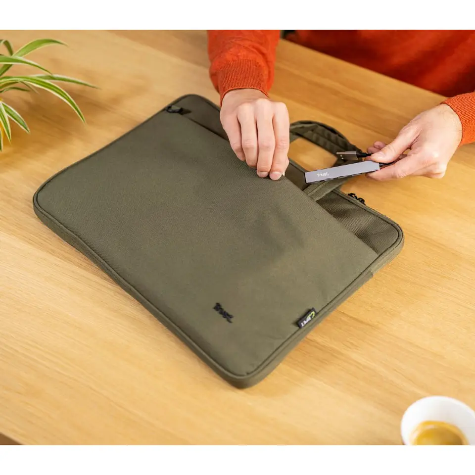 Mini Hub Usb 2.0 Trust Halyx 4p Metalico 5