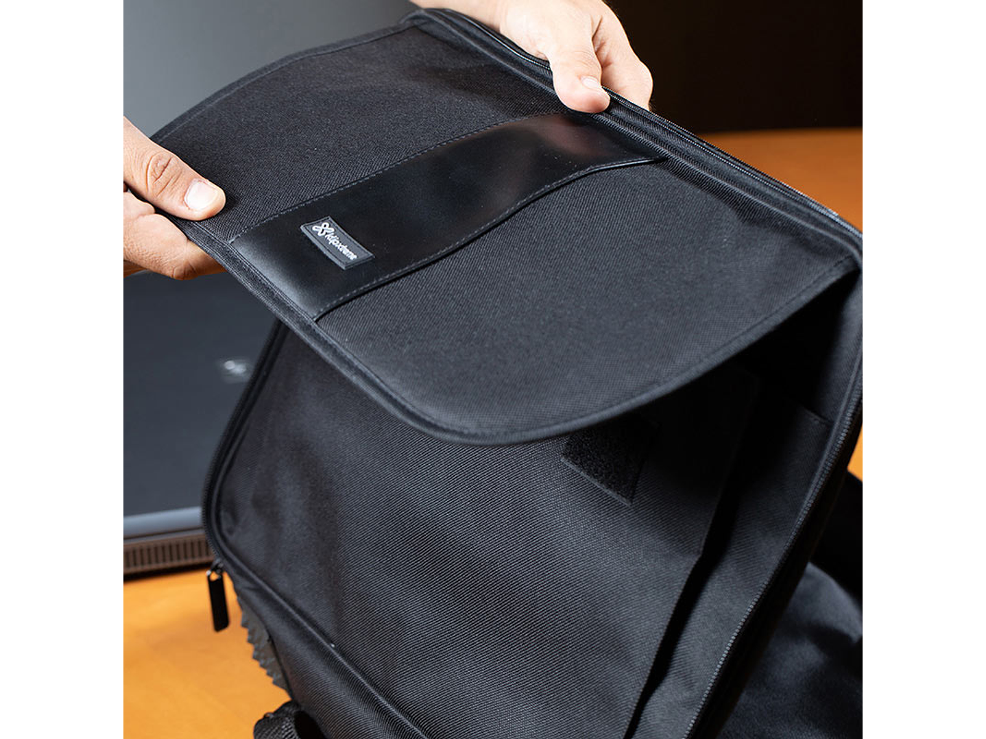 Maletin Notebook 15 Clasico Klipxtreme Negro 2