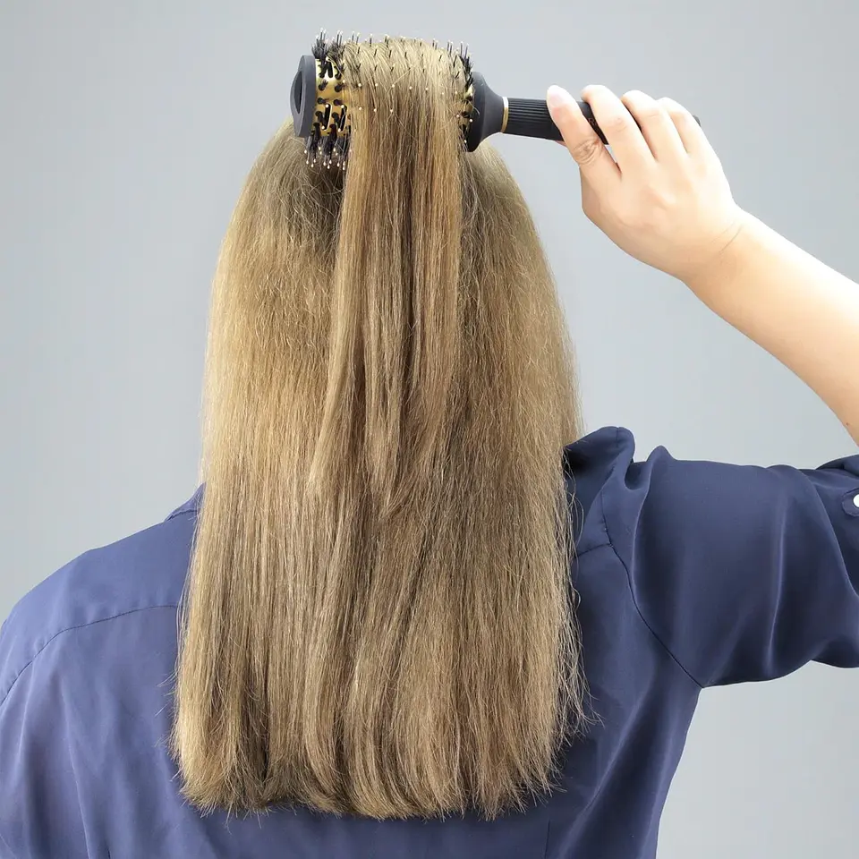 Cepillo Revlon Mediano Rizos Suaves Cerámica + Iones RV2391 2