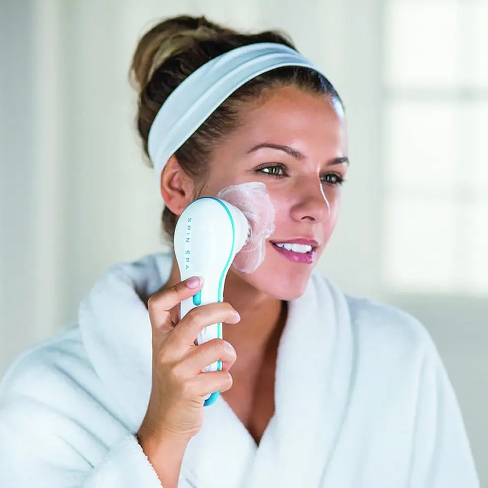 Cepillo Limpiador Facial Exfoliante Con 2 Cepillos a Pilas 6