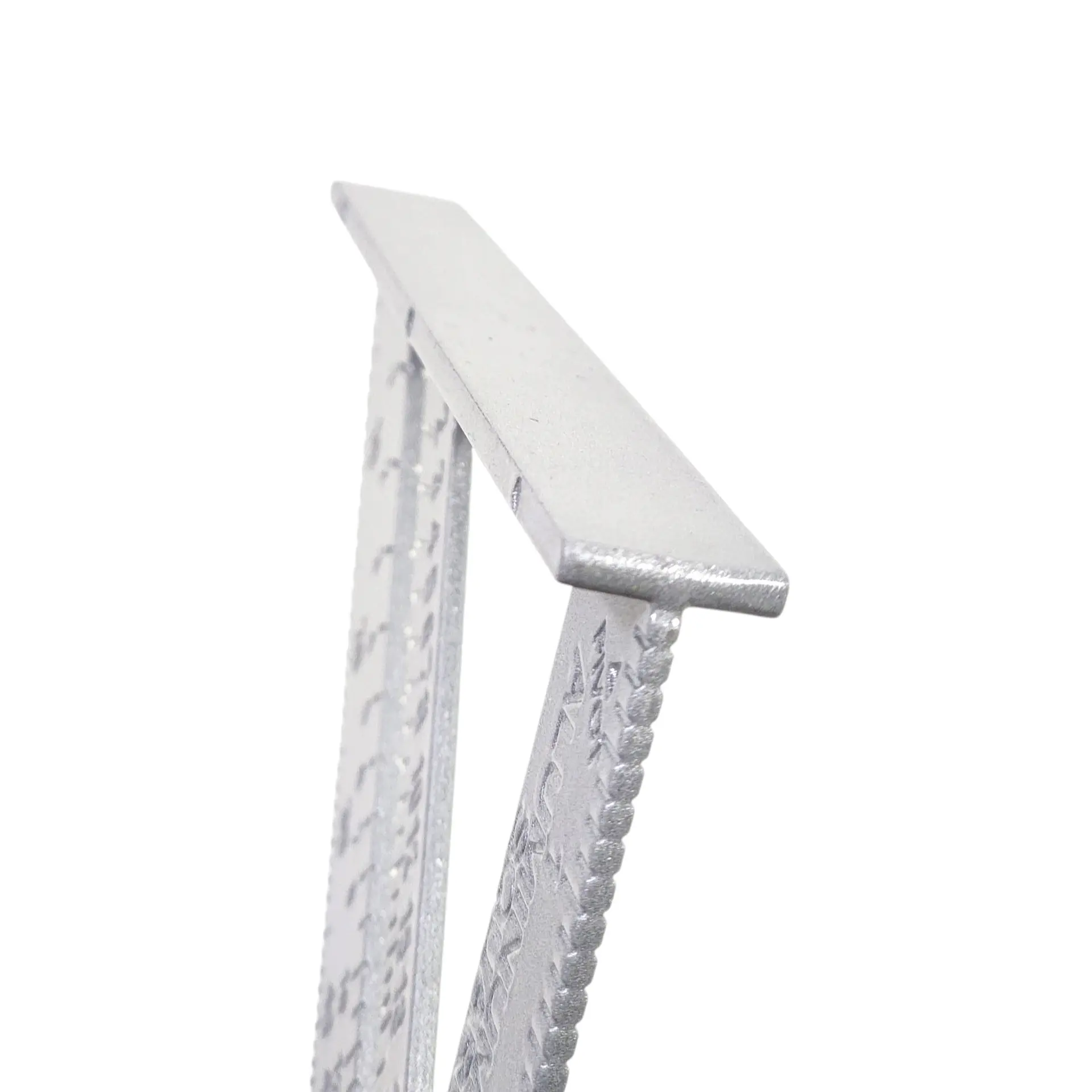 Escuadra Metálica Triangular 7