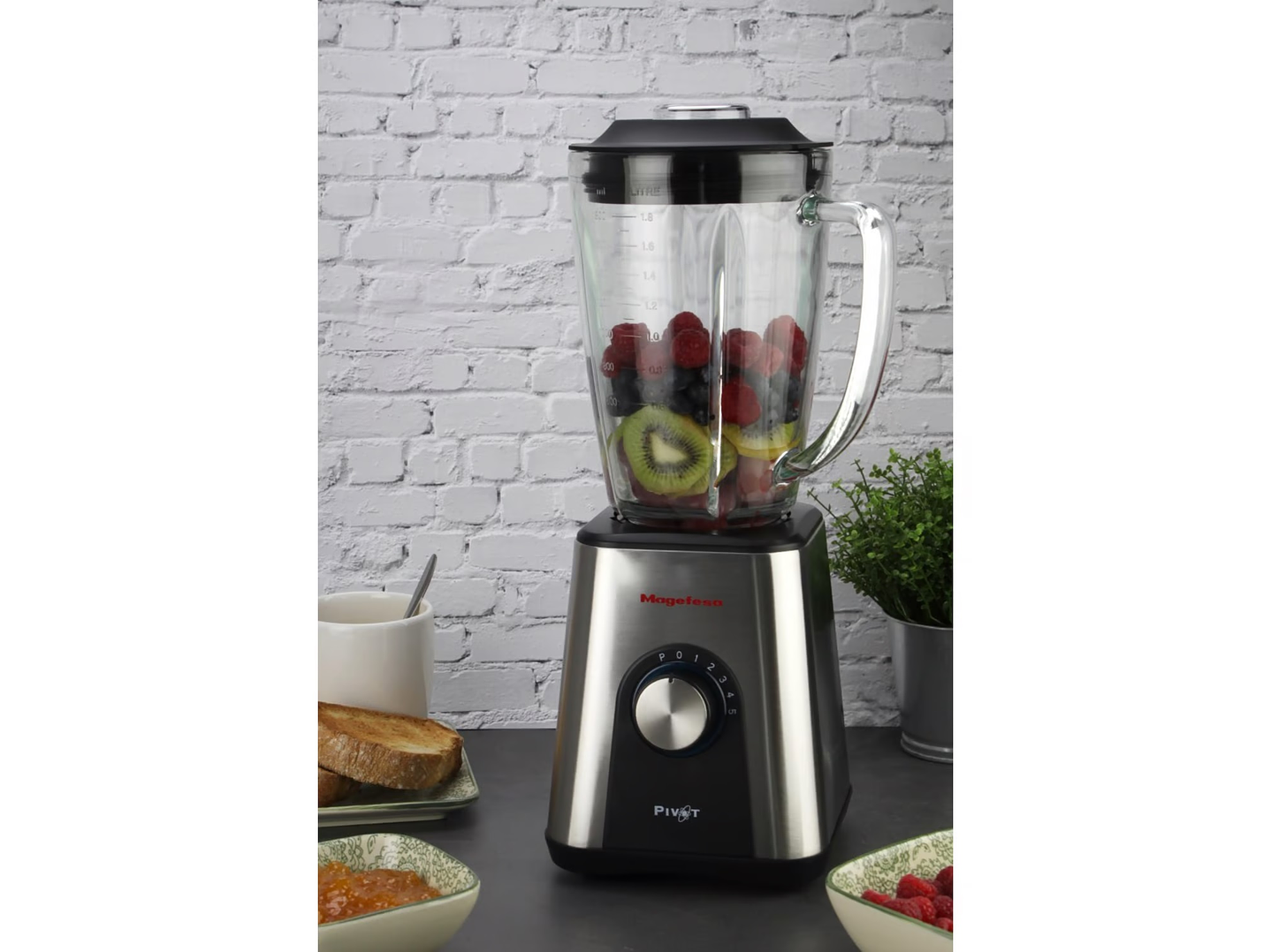 Licuadora Pivot 4 Cuchillas 1000Watts MGF4298 Magefesa 4
