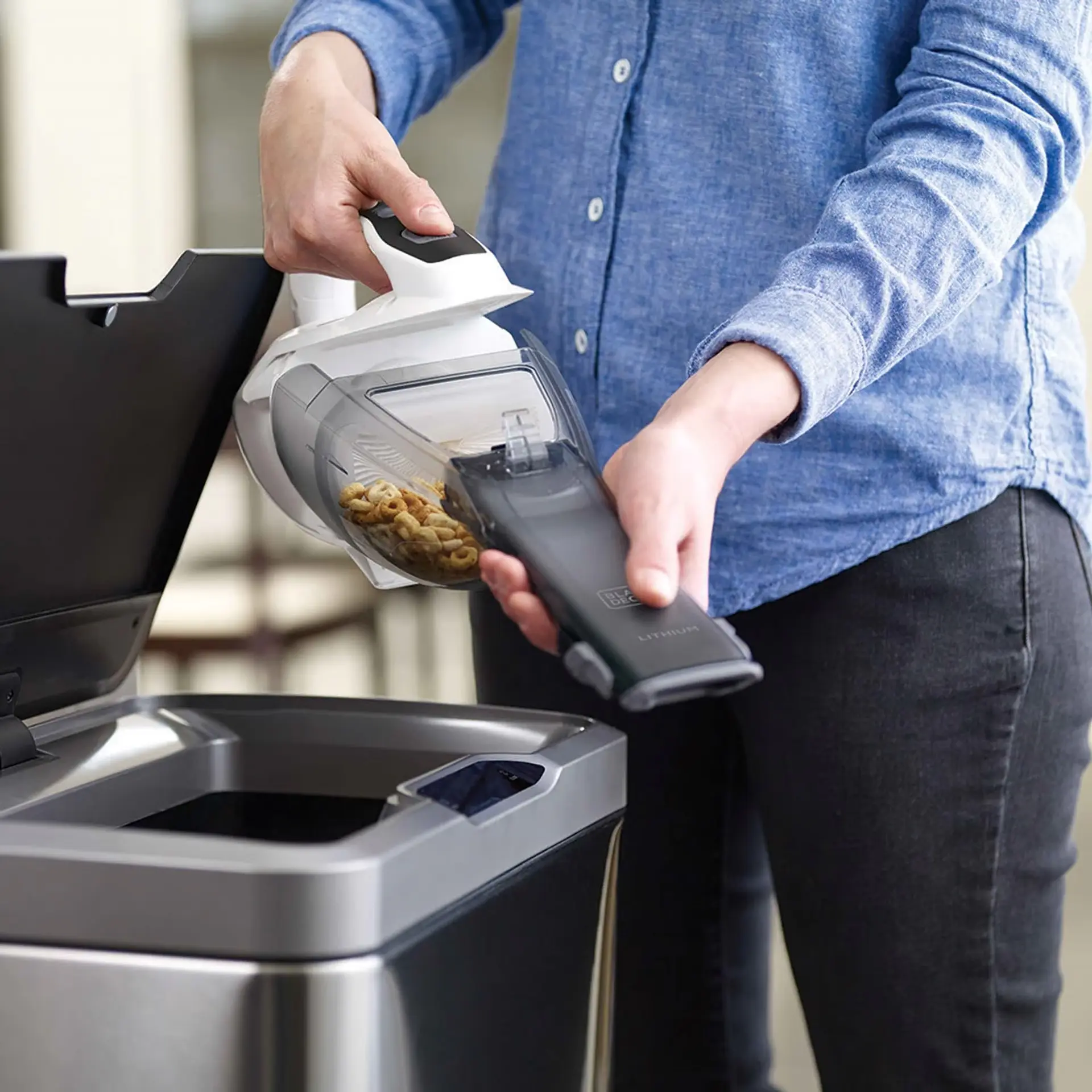 Aspiradora Inalámbrica Black+Decker HLVA325J10-B2C 5