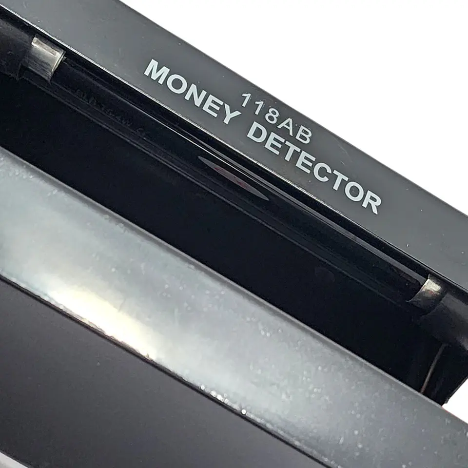 Detector de Billetes Falsos Luz Ultravioleta AD118AB 3