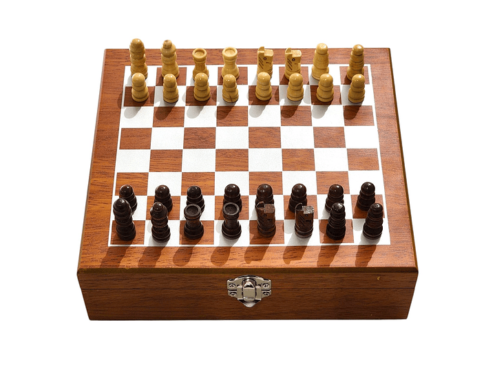 Set Juego de Ajedrez Con Petaca 8oz y 3 Accesorios 14145 6