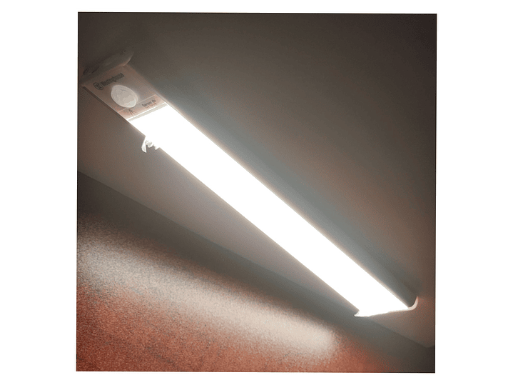 Lámpara Recargable Sensor Movimiento WF229-CB Westinghouse 9