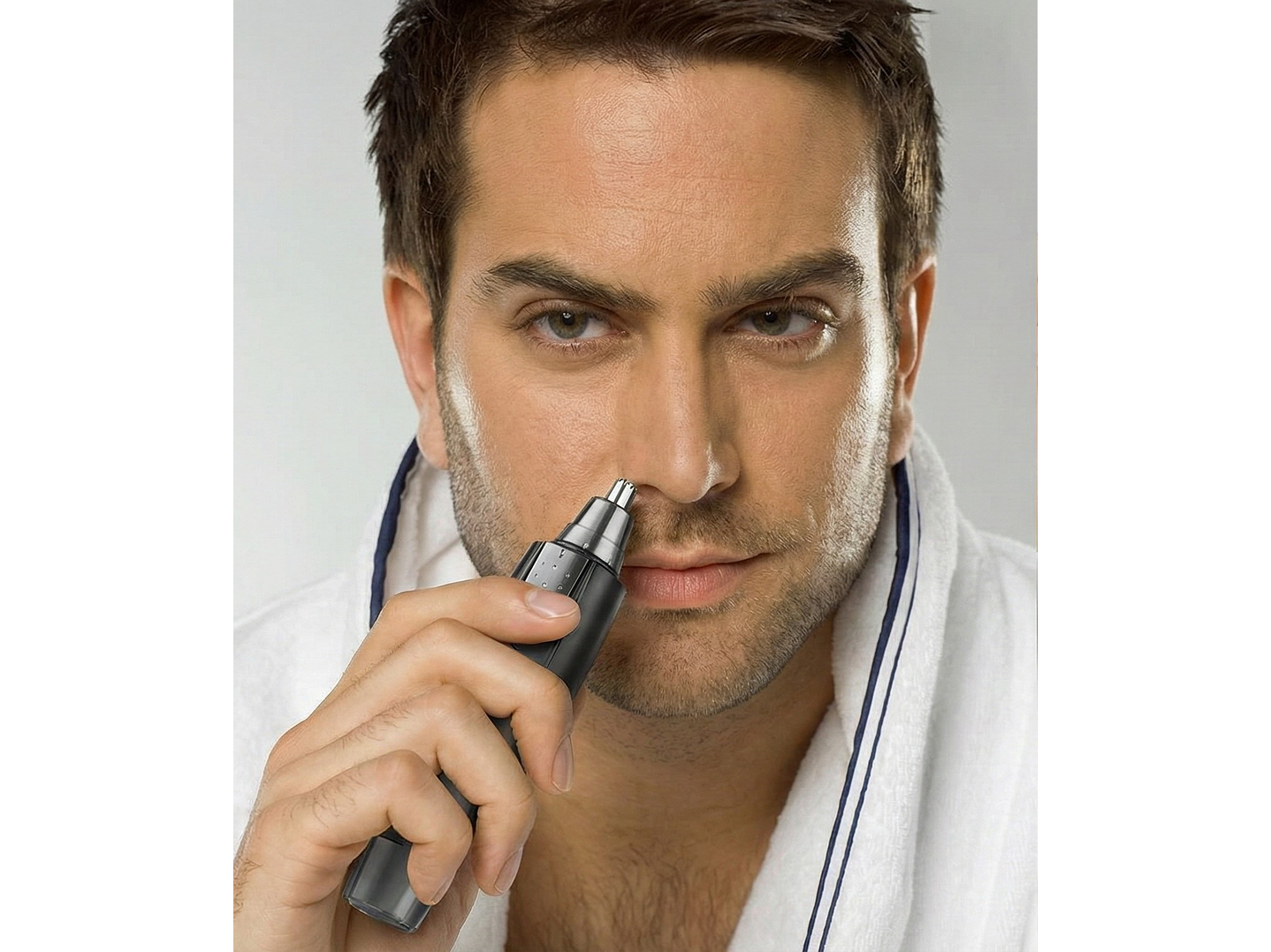 Depiladora Cortadora De Pelos Vellos Nariz Orejas Vivitar PGV004 5