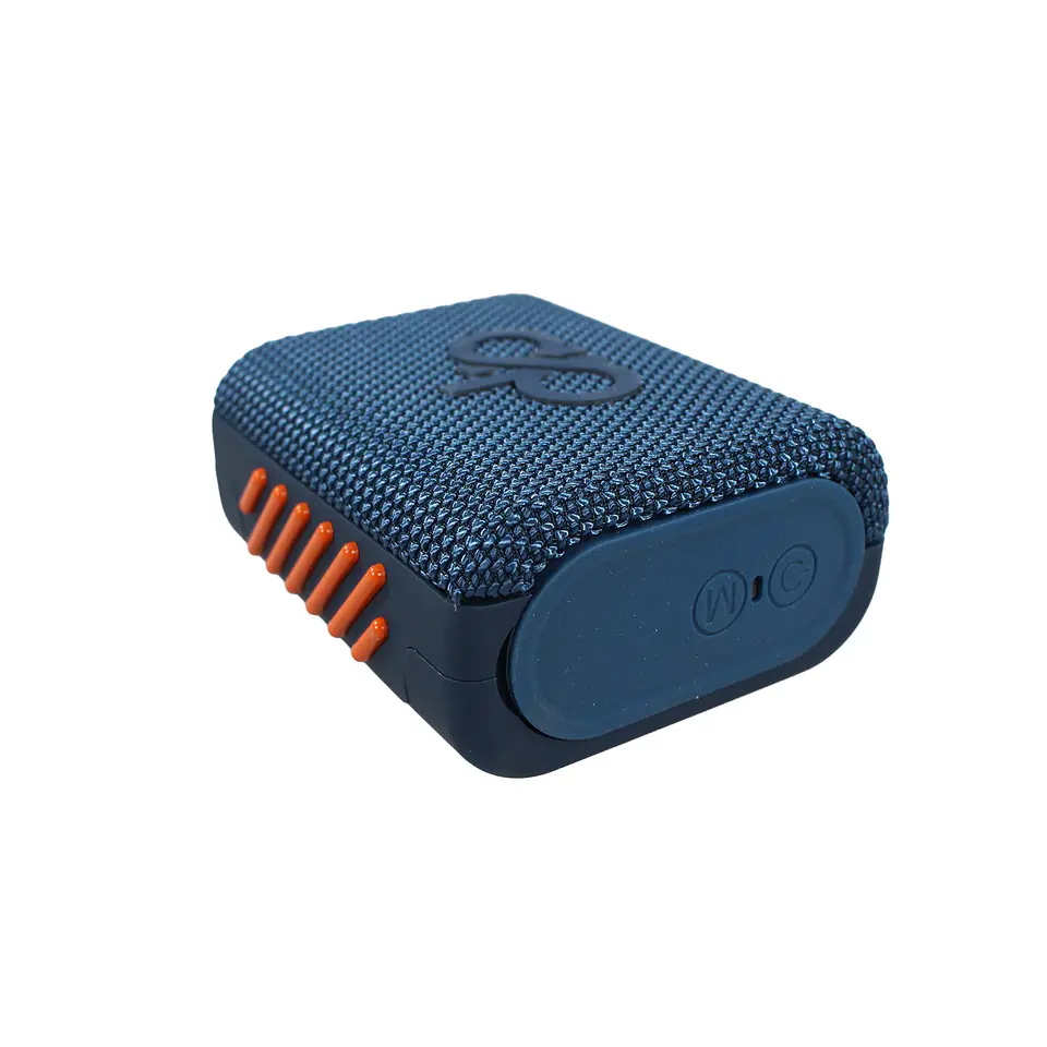 Parlante portátil AudioPro AP02093BL Bluetooth FM 4