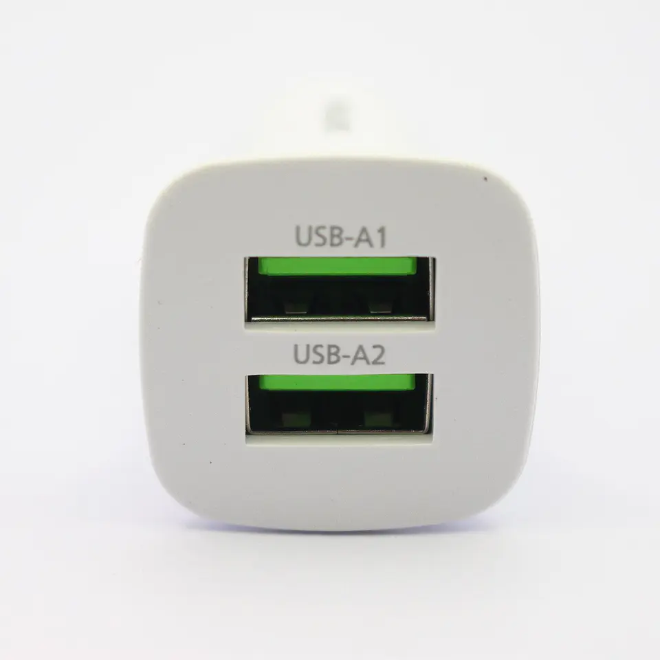 Cargador auto Philips DLP3522NW/70 blanco 2 USB-A 6
