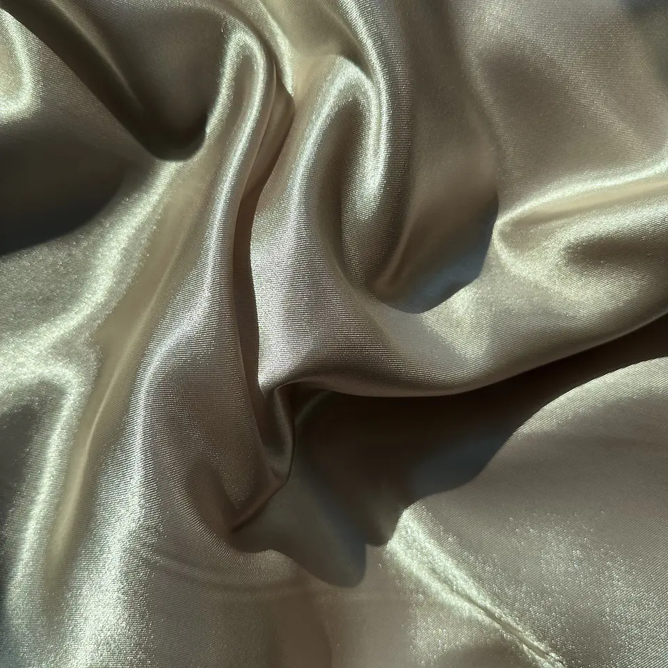 Satin  15
