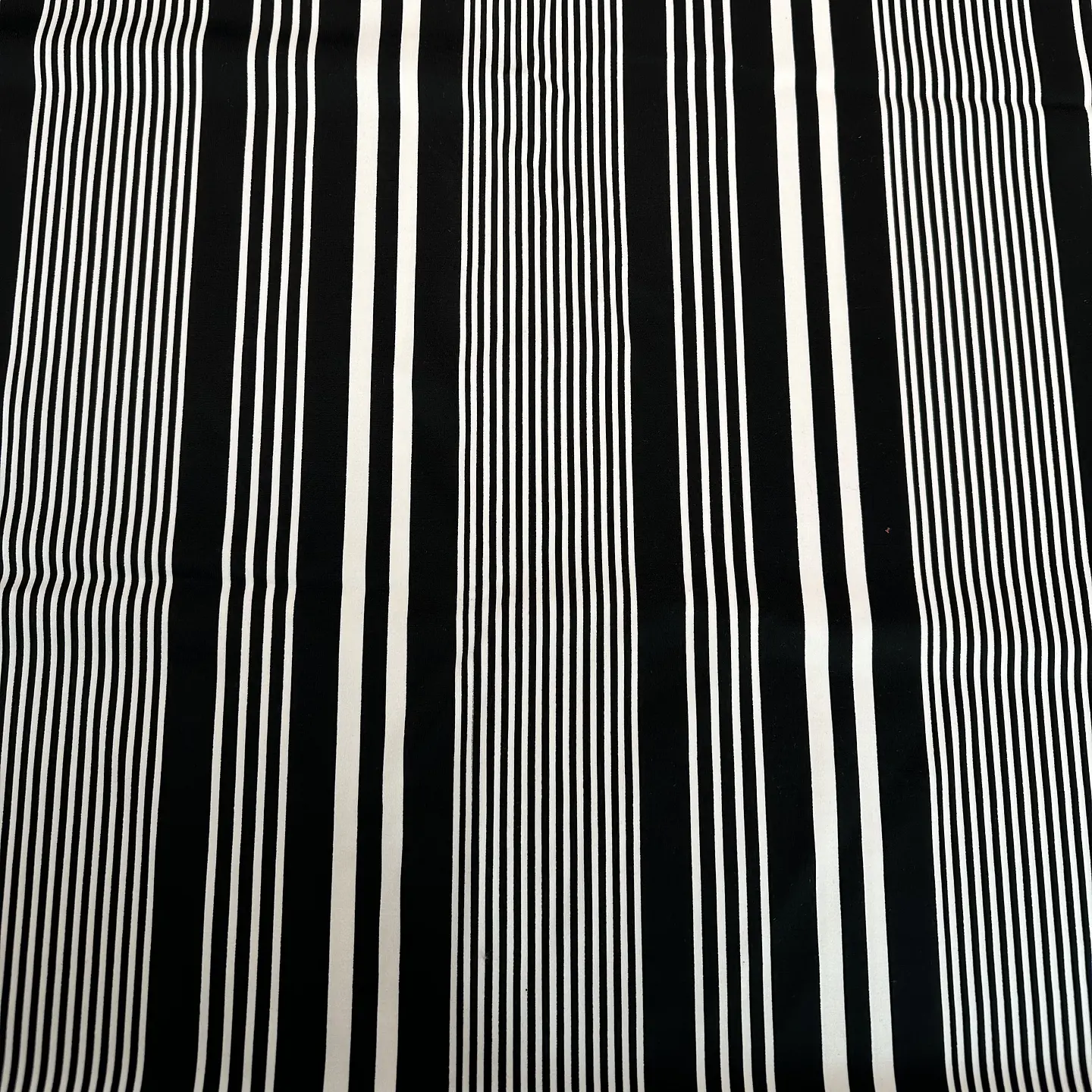 Lycra Dupont Blanco/Negro 2