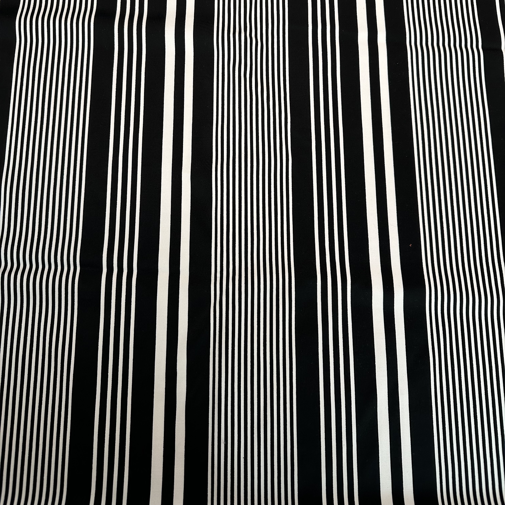 Lycra Dupont Blanco/Negro 5