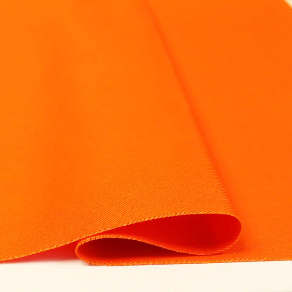 Gabardina Poly 1