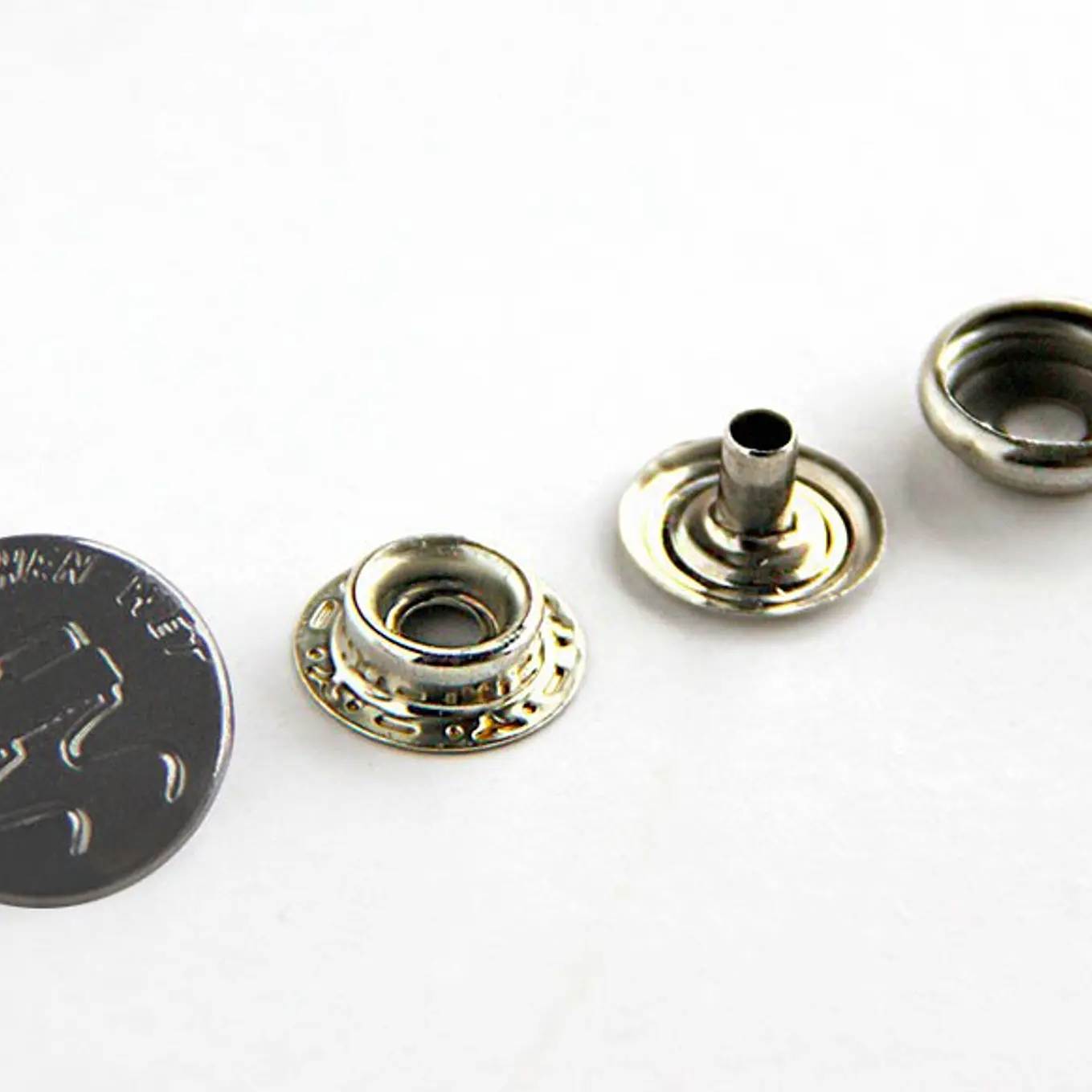 Broches Plomo Estampado 20 mm 1