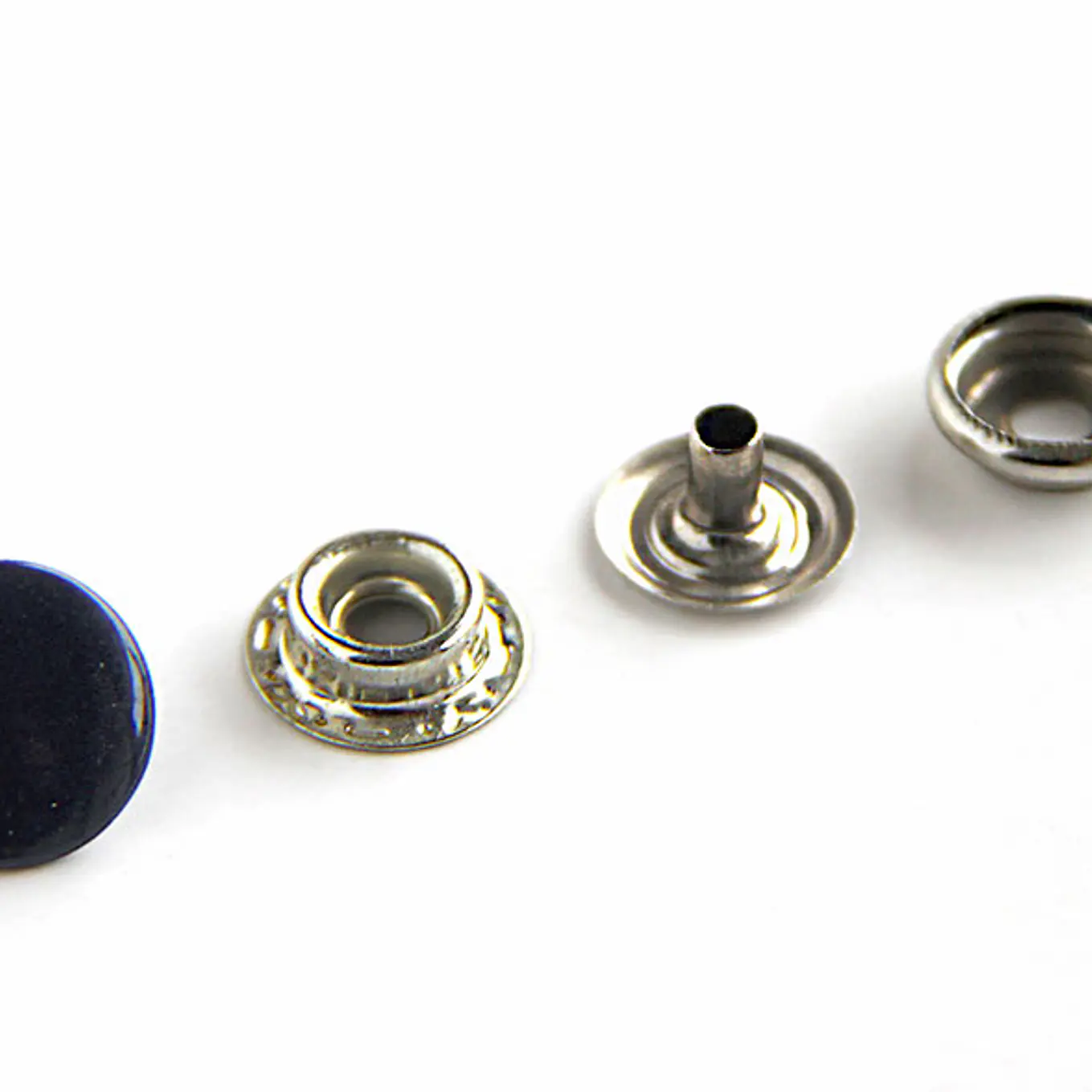 Broches Negro Liso Pintado 15mm 1