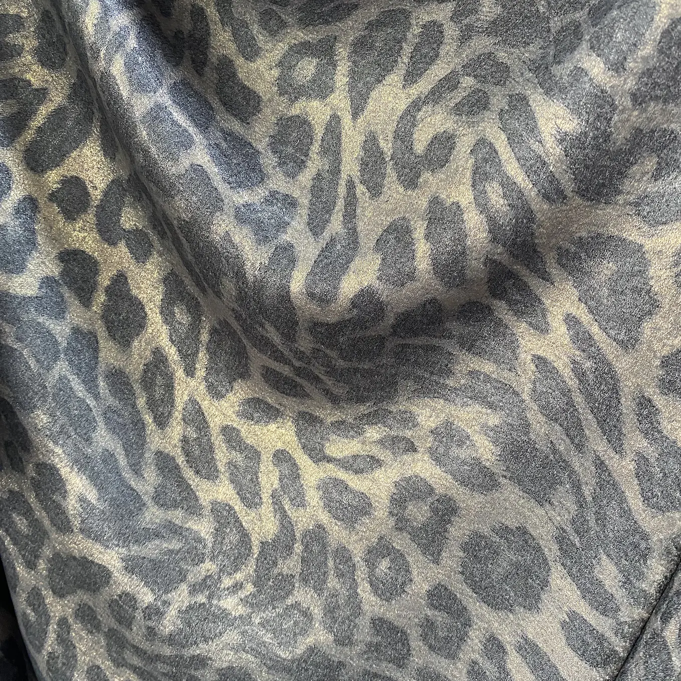 Velvet Satín 4