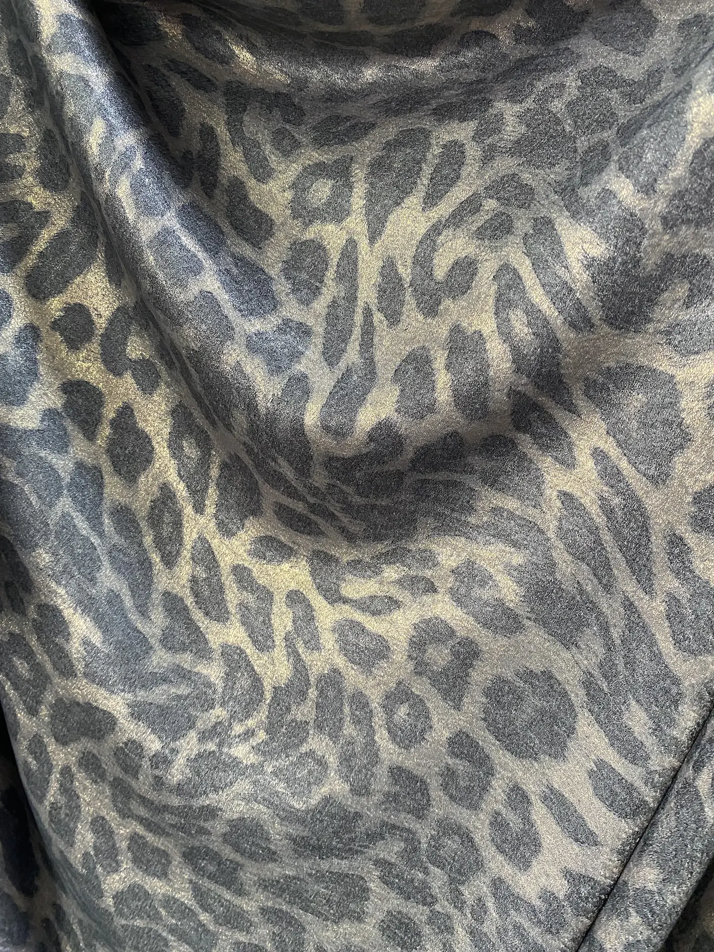 Velvet Satín 4