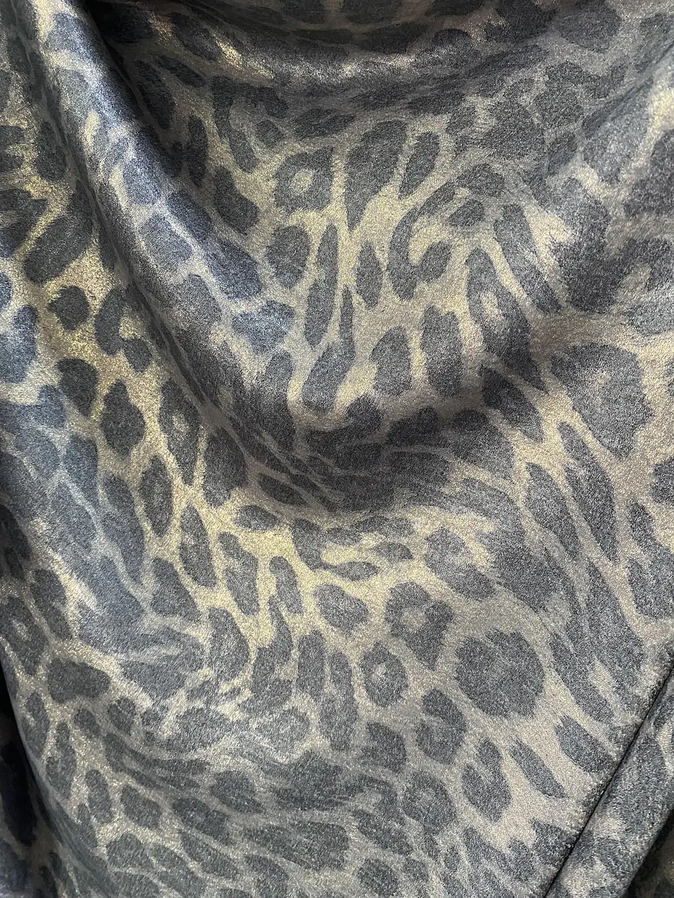 Velvet Satín 4