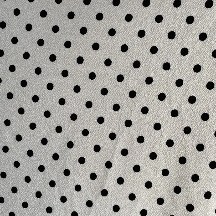 Sofía Lunares Pequeños 2