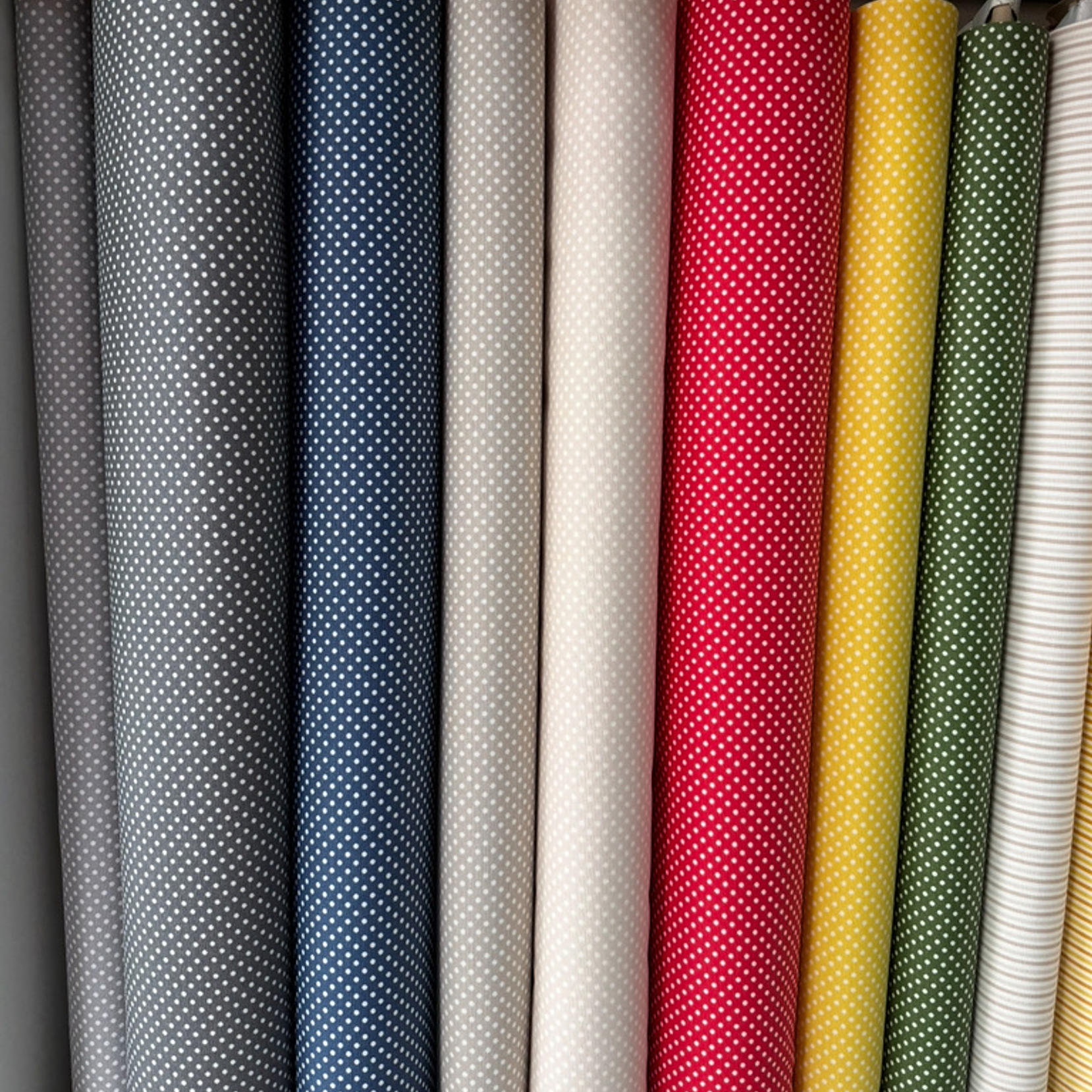 Lona Turca Puntos Pequeños 1