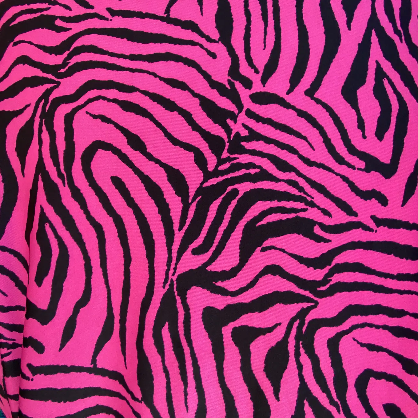 Lycra Fria Animal Print 3