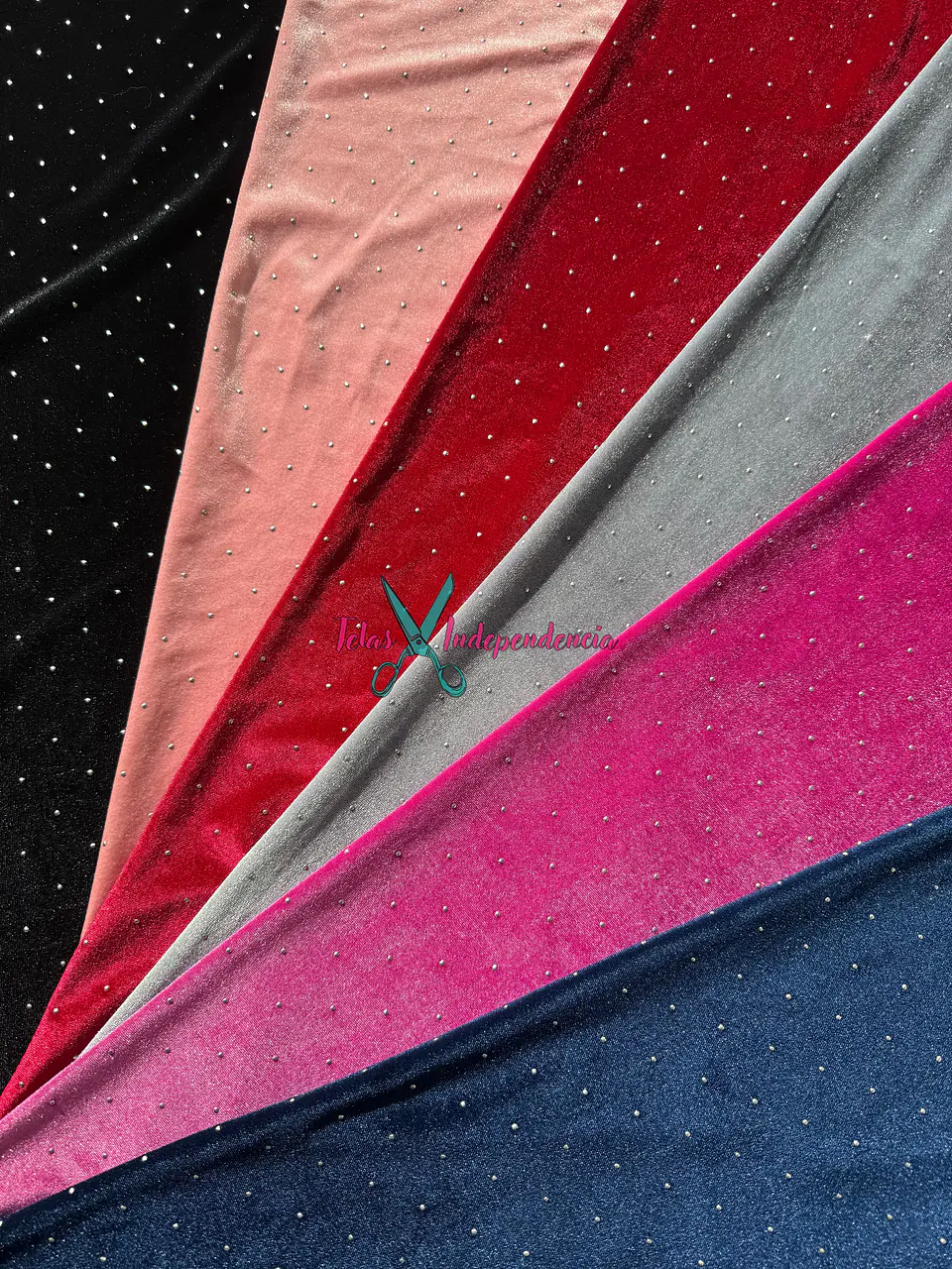 Terciopelo Tachas  11