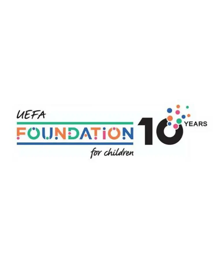 Parche Fundación UEFA para la Infancia (10 años, 24-26)