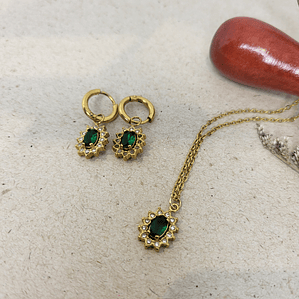 Conjunto vintage em aço verde