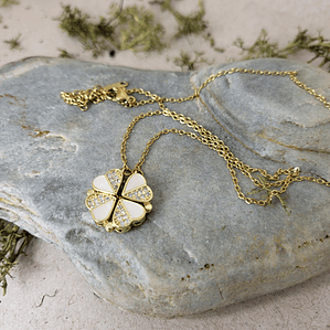 Colar Trevo de 4 Folhas e Corações