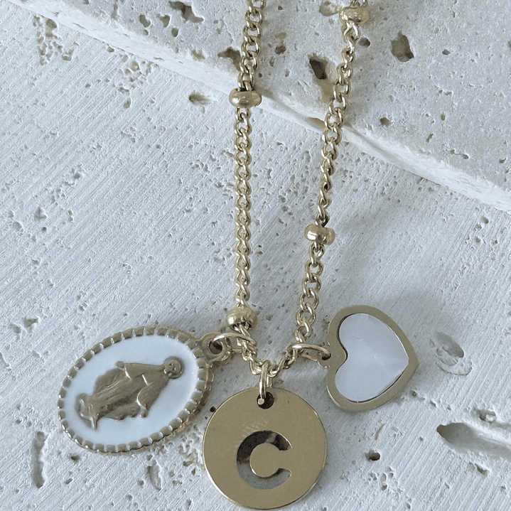 Colar Proteção Nossa Senhora das Graças com Inicial  3