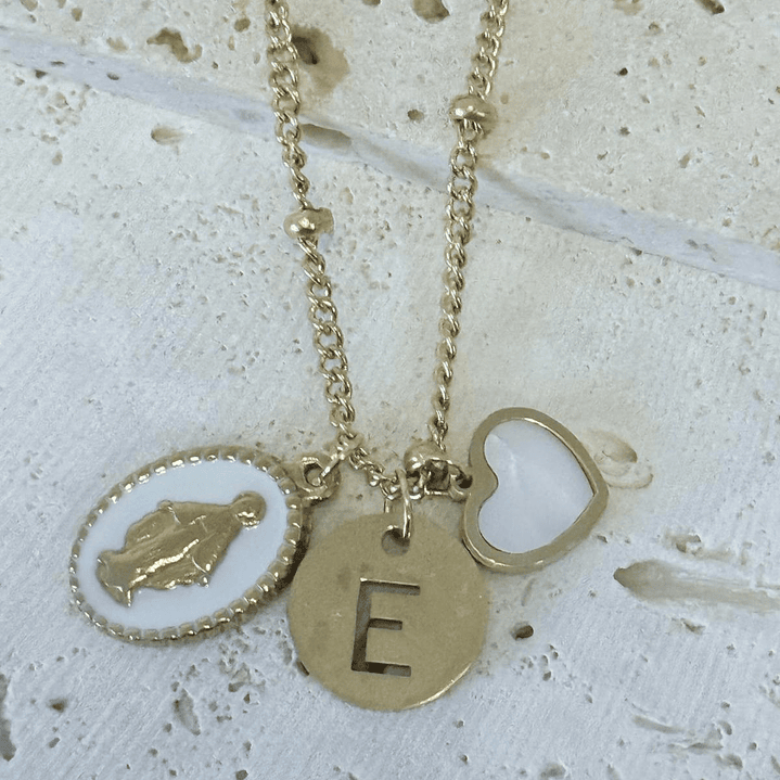 Colar Proteção Nossa Senhora das Graças com Inicial  5