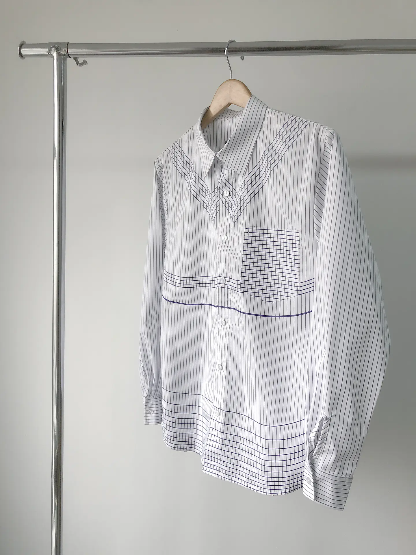 Camisa Composición de Líneas 1
