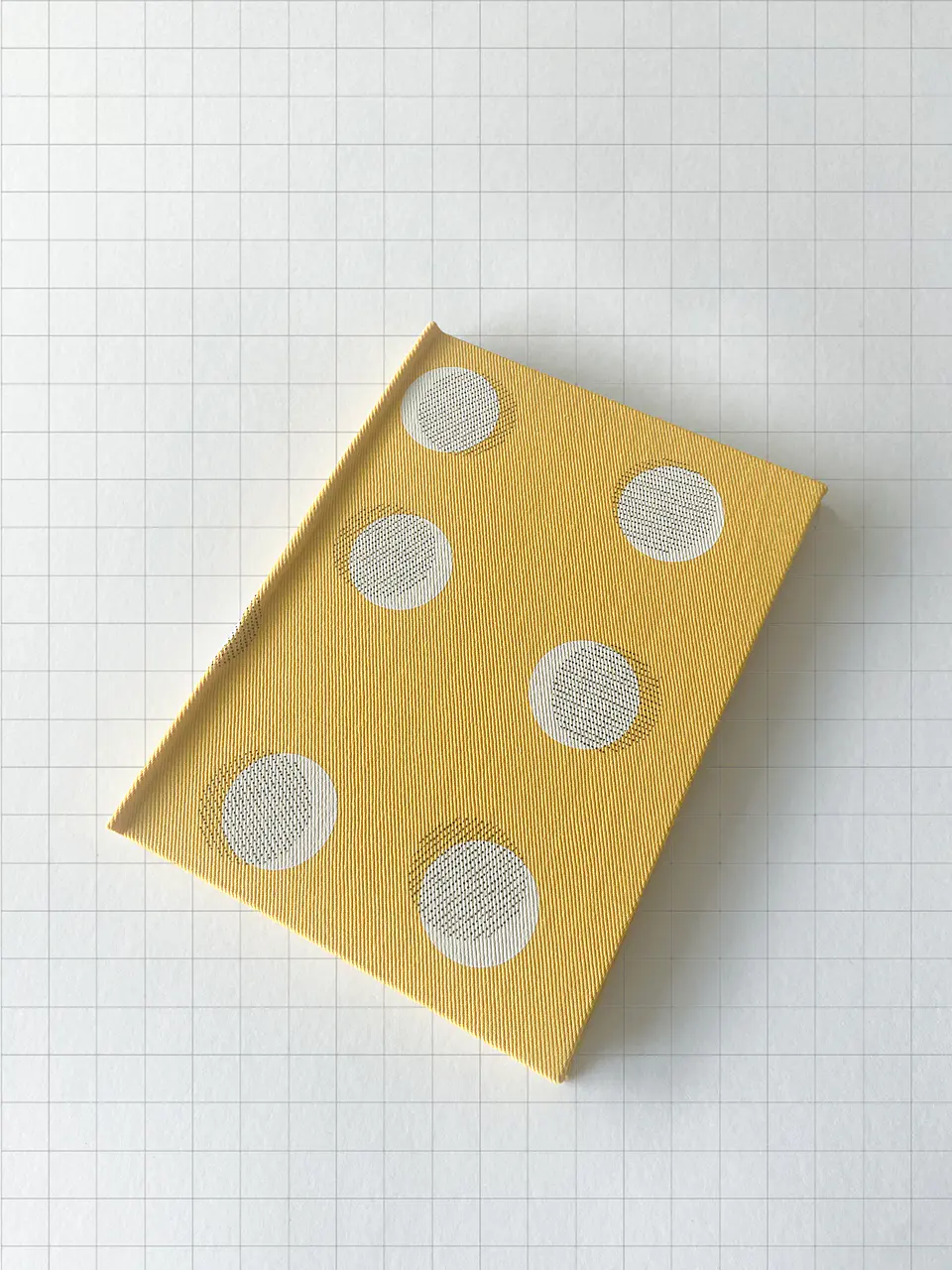 Cuaderno Amarillo lunares 2