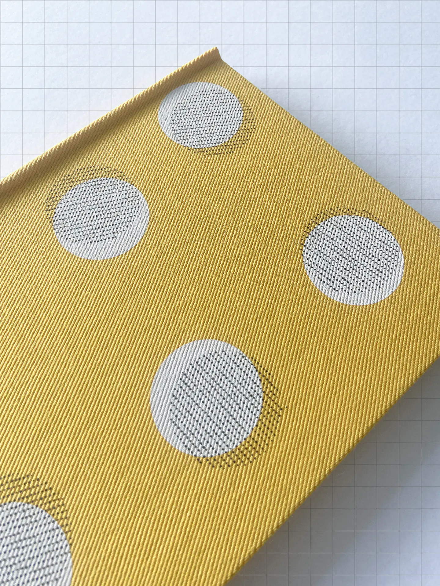 Cuaderno Amarillo lunares 5