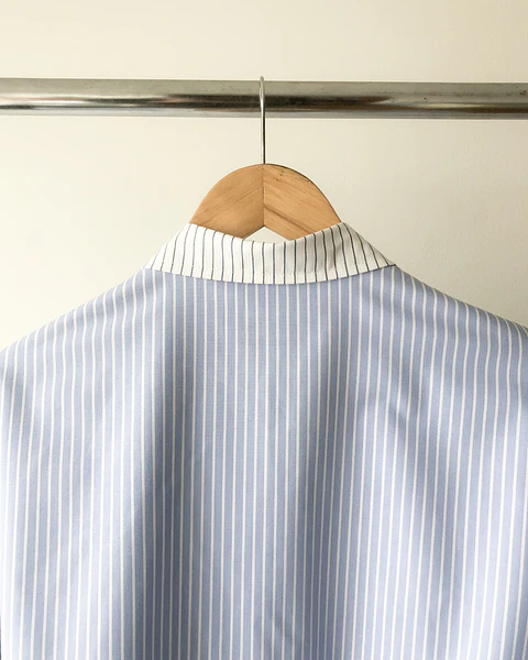 Camisa Modular de Líneas
